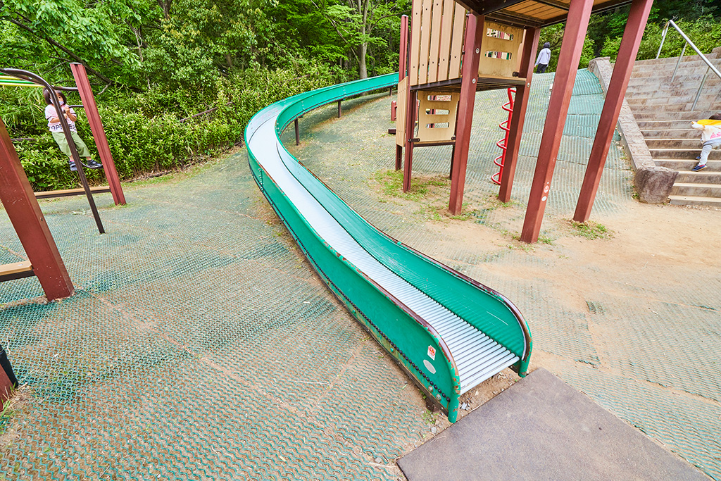 ローラーすべり台(複合遊具:大)/稲城中央公園(東京都/稲城市)