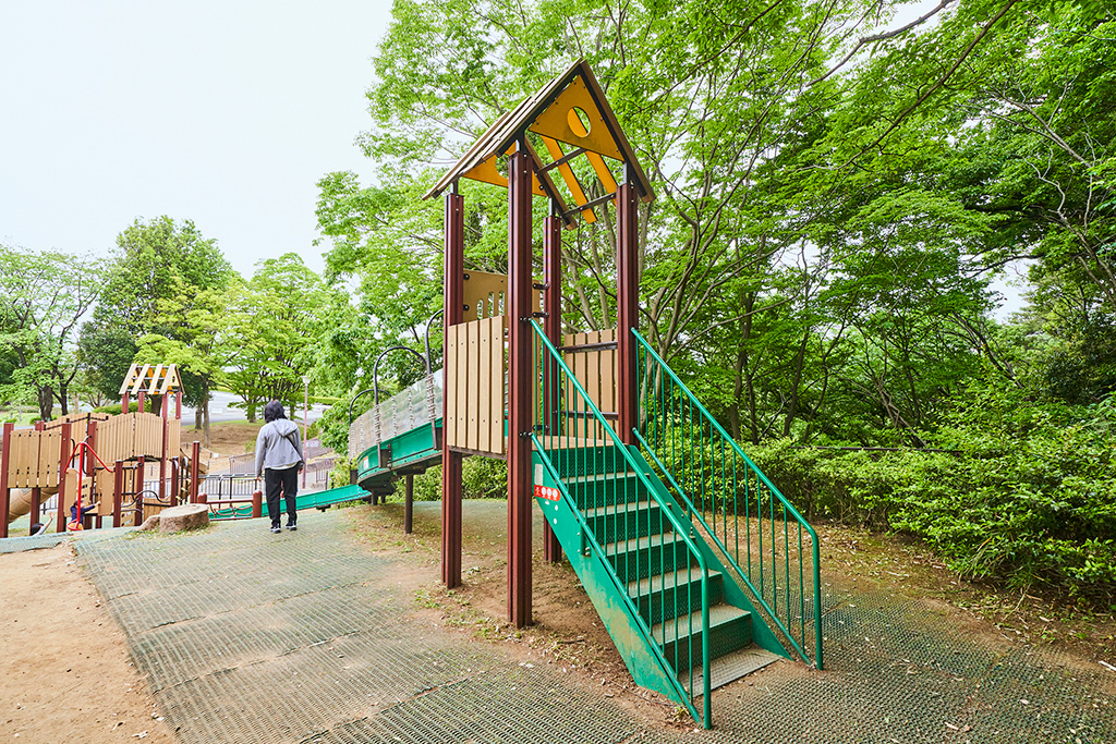 ローラーすべり台(複合遊具:大)/稲城中央公園(東京都/稲城市)