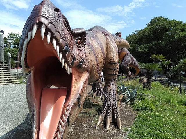 フォトスポットの恐竜/伊豆ぐらんぱる公園(静岡県/伊東市)