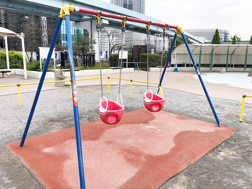 幼児用ブランコ/豊洲公園(東京都/江東区)