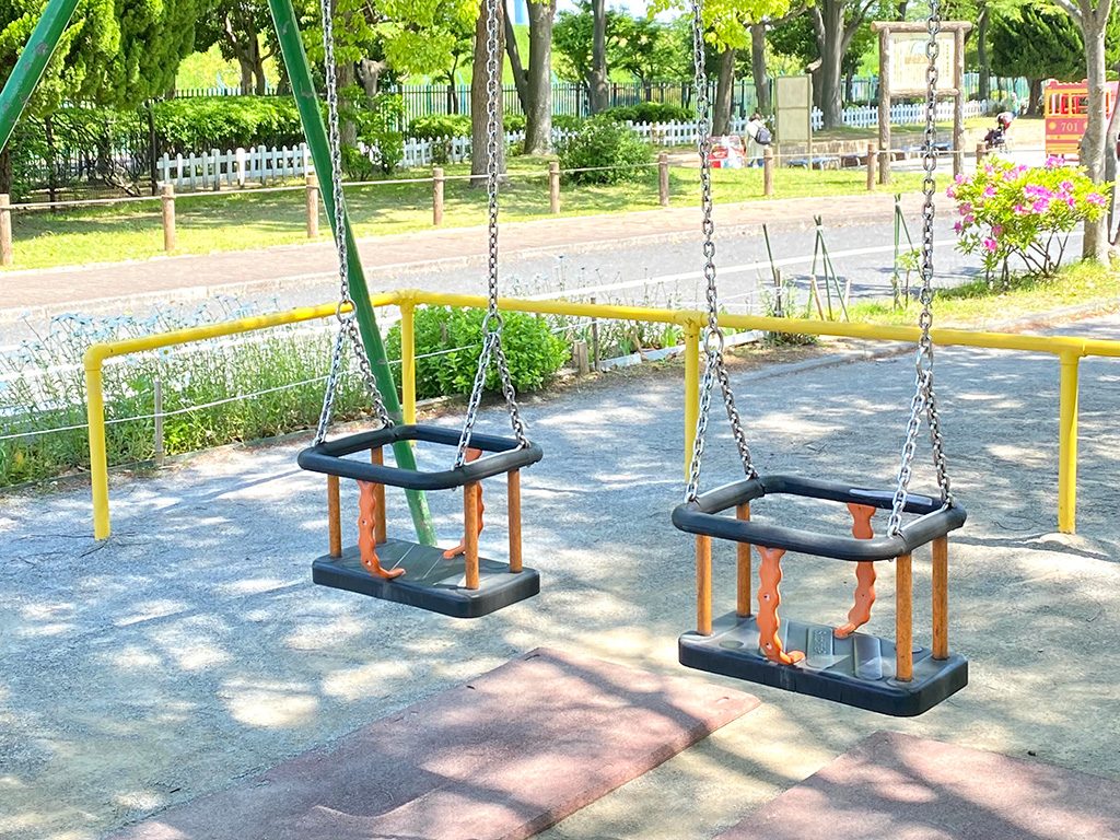 幼児用ブランコ/大谷田南公園(東京都/足立区)