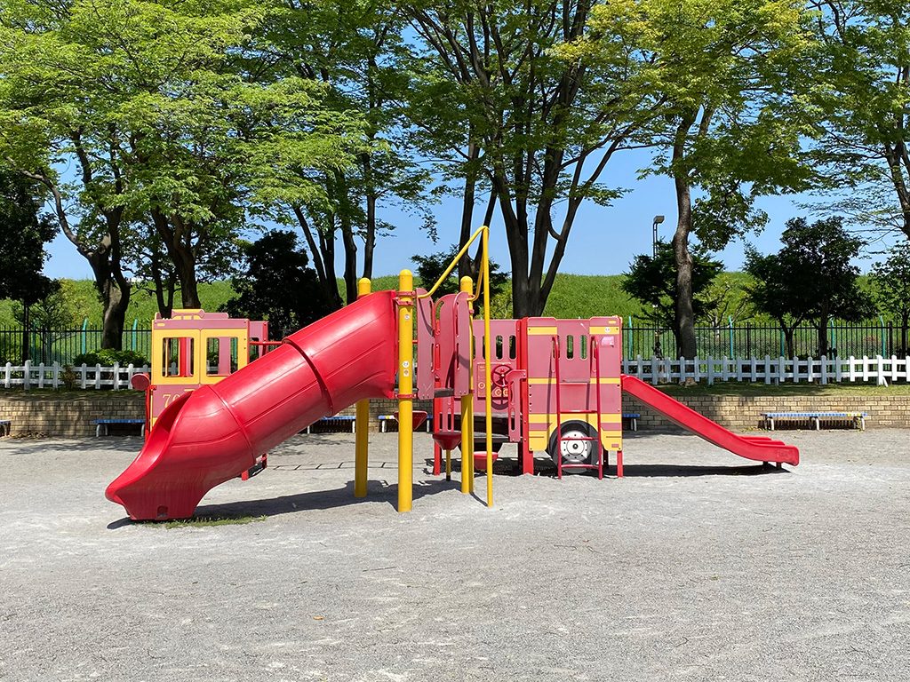 消防車型遊具/大谷田南公園(東京都/足立区)