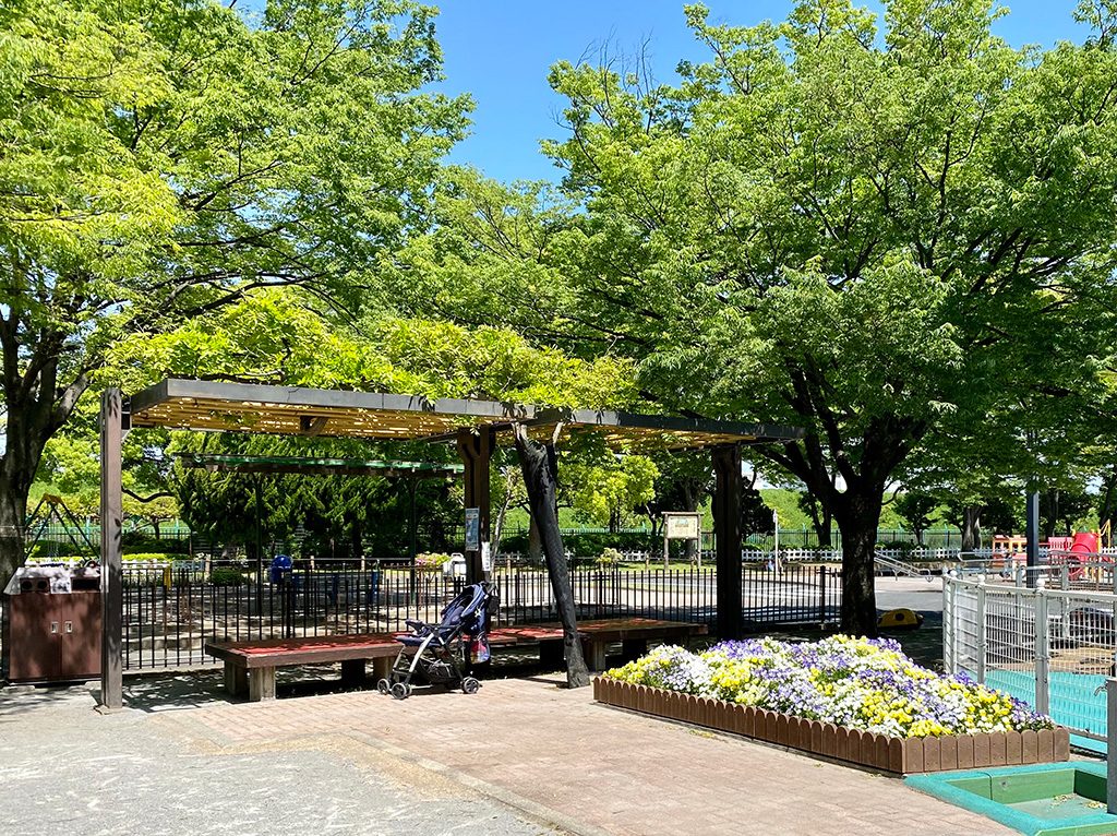休憩用ベンチ/大谷田南公園(東京都/足立区)