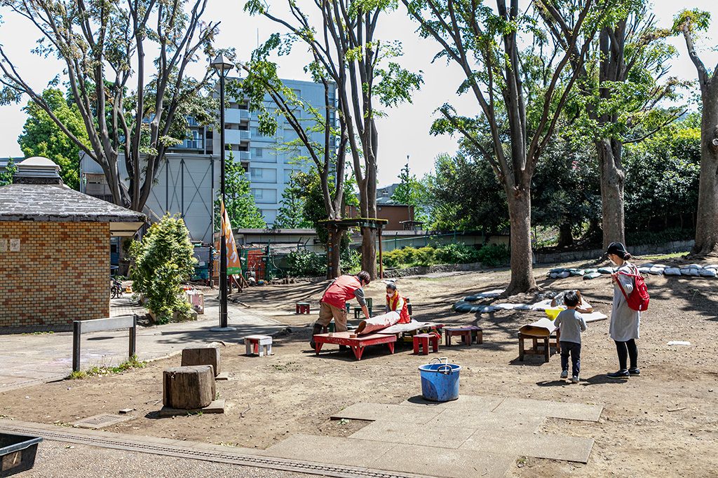 「のびのび広場」/戸山公園(東京都/新宿区)