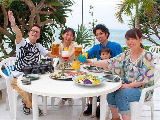 BBQ専用レストラン「アイビス」/リザンシーパークホテル谷茶ベイ(沖縄県/恩納村)