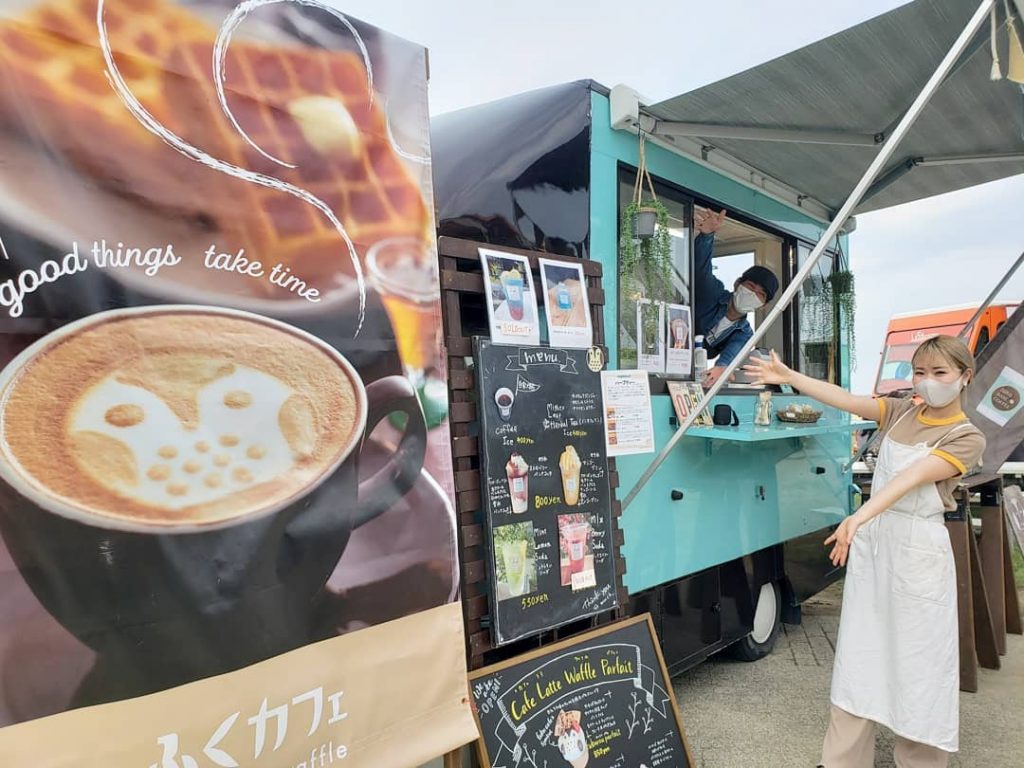「ふくカフェ」のキッチンカー/道の駅あわじ(兵庫県/淡路市)