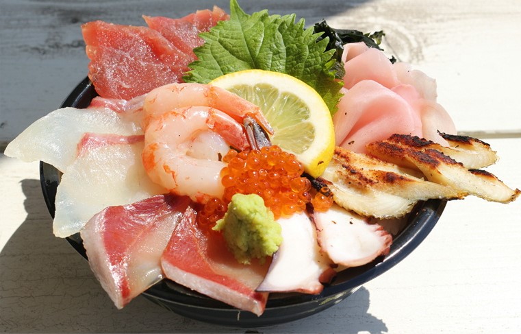 THE 海鮮丼(えびす丸)/道の駅あわじ(兵庫県/淡路市)