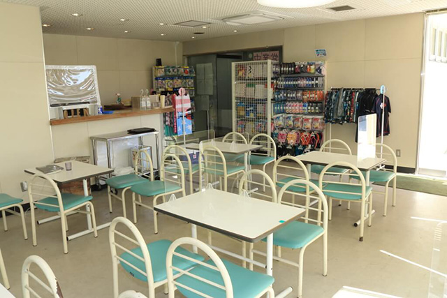売店とレストラン/草津市ロクハ公園(滋賀県/草津市)