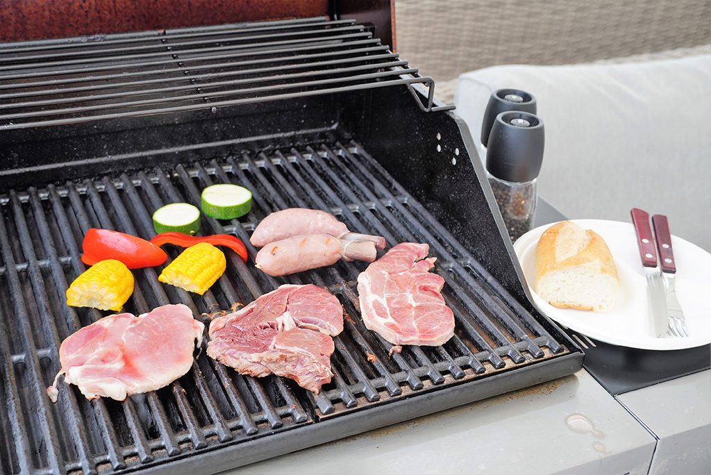高火力のガスグリルでワイルドにバーベキューを楽しもう!/THE BBQ BEACH in LINKS UMEDA(大阪府/大阪市)