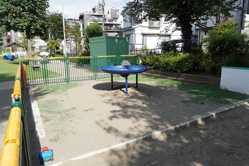 砂場とサンドテーブル/恵比寿南二公園(東京都/渋谷区)