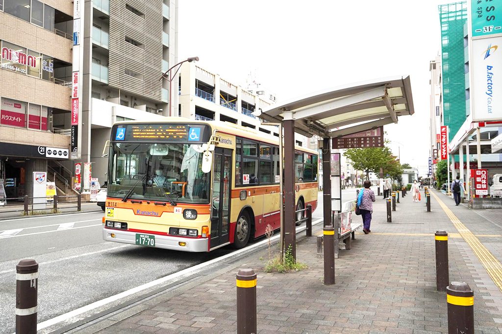 湘南台駅東口のバス停/秋葉台公園(神奈川県/藤沢市)