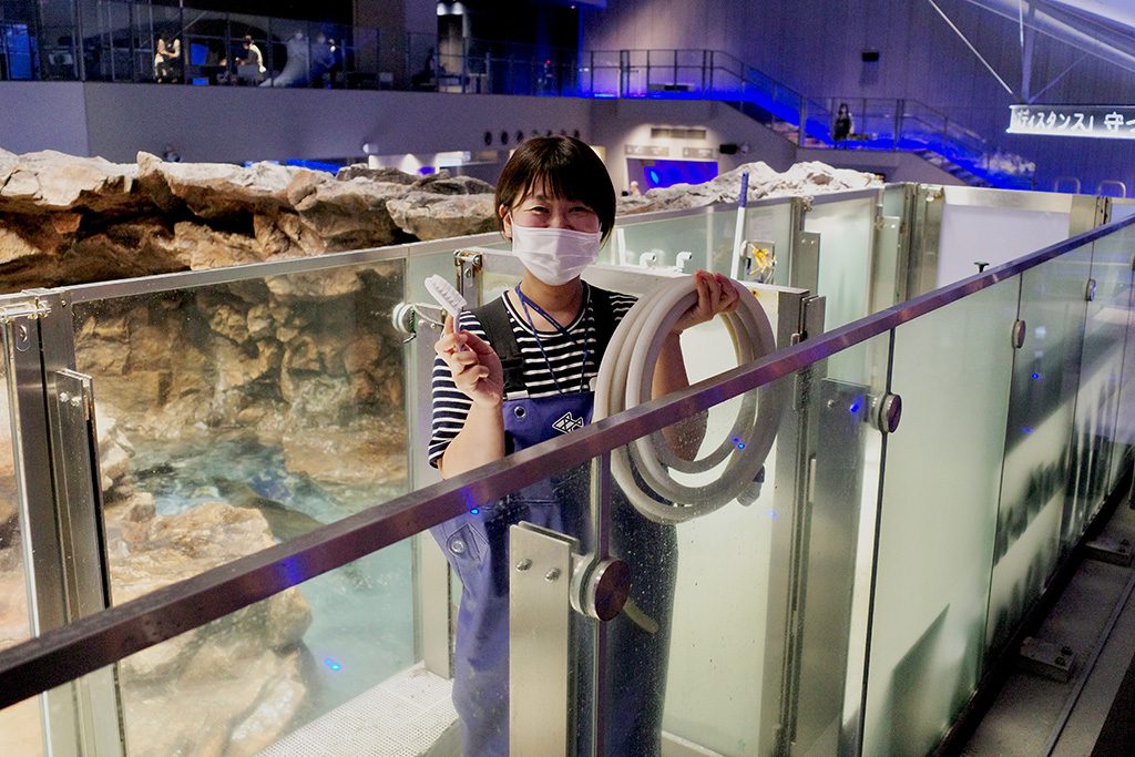 水槽の掃除道具/すみだ水族館(東京都/墨田区)