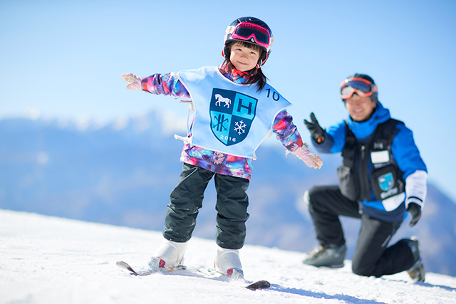 星野リゾート式スキーレッスン「雪ッズ70(セブンティ)」