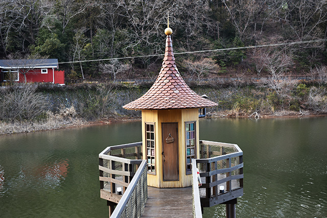 「はじまりの入り江エリア」にある「水浴び小屋」/ムーミンバレーパーク(埼玉県/飯能市)