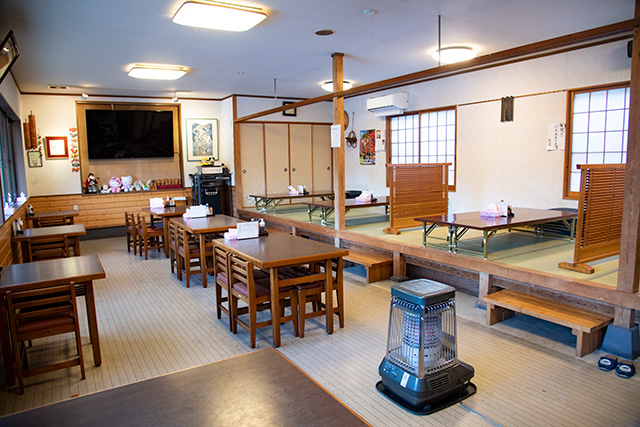 「養老渓谷釣堀センター」の食事処(千葉県/大多喜町)