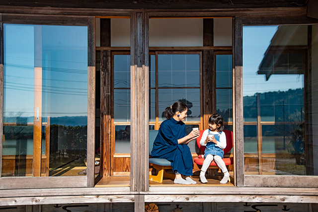 一棟貸しの古民家「萱」での様子(千葉県/大多喜町)