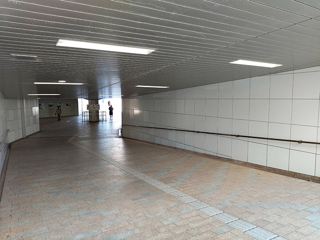 藤沢市観光センター脇の地下道(神奈川県/藤沢市)