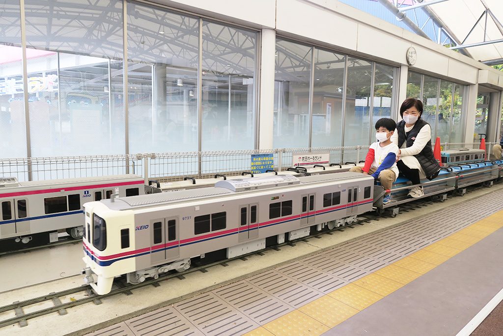 屋外展示場のミニ電車/京王れーるランド(東京都/日野市)
