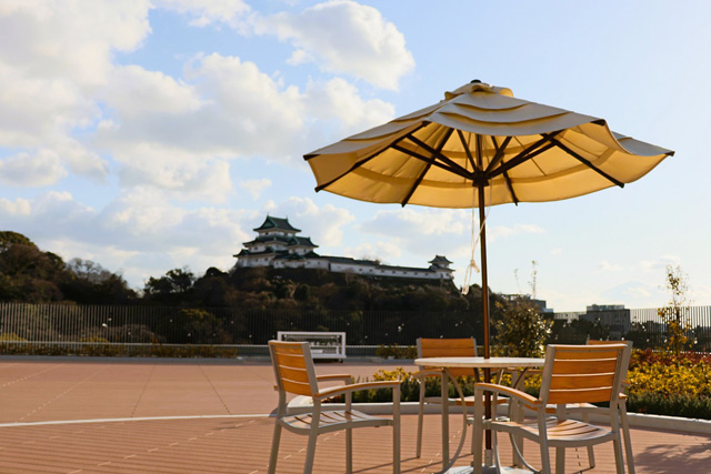和歌山城が望める屋上庭園/和歌山市立こども科学館