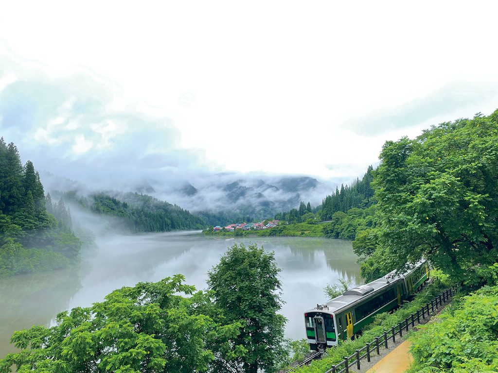 只見川沿いの渓谷・霧幻峡(福島県)
