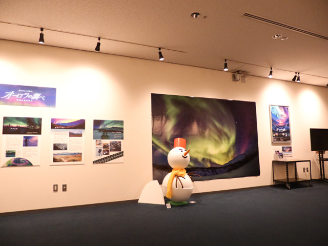 上映作品に合わせた展示/川口市立科学館(埼玉県)