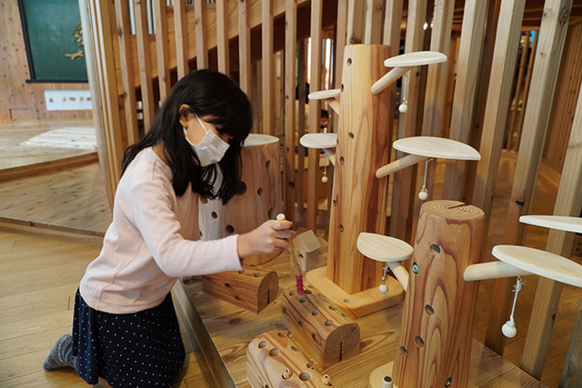 各地の職人が製作したおもちゃ/東京おもちゃ美術館(東京都/新宿区)