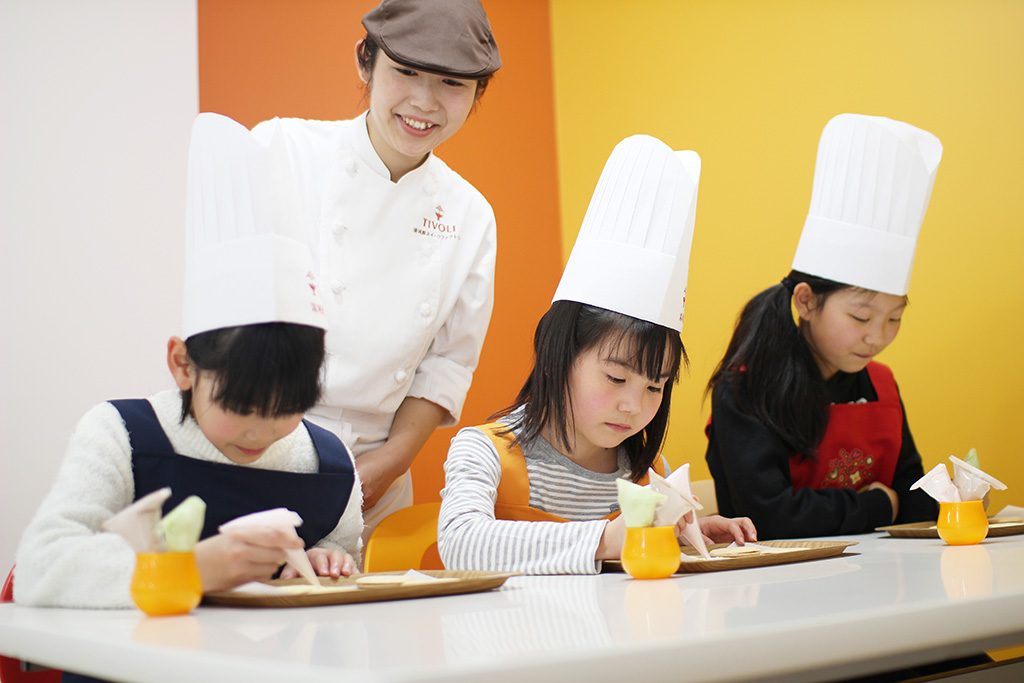 「お菓子作り体験コーナー」/ちぼり湯河原スイーツファクトリー(神奈川県)