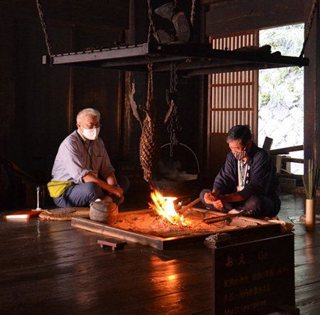 囲炉裏端で火焚き/川崎市立日本民家園(神奈川県)