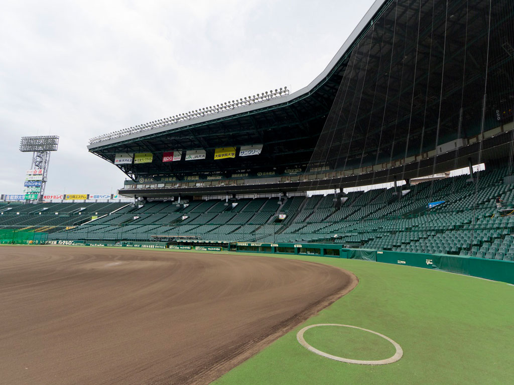 間近に見ると本当に綺麗で感動的な甲子園球場の芝や土を見学できる/甲子園歴史館(兵庫県/西宮市)