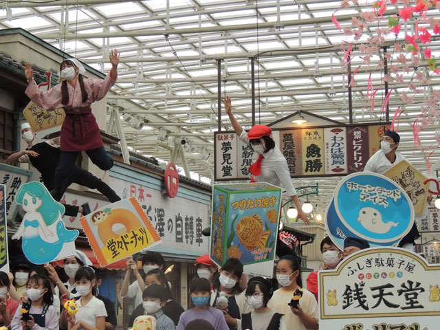 オープニングイベントの様子/西武園ゆうえんち(埼玉県/所沢市)