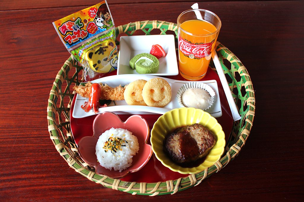 お子様定食(お食事処なかよしこよし)/道の駅 うきは(福岡県/うきは市))