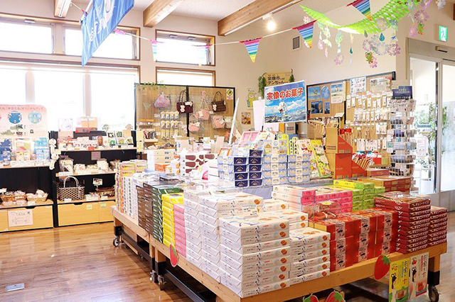 「宗像観光おみやげ館」店内/道の駅 むなかた(福岡県/宗像市)