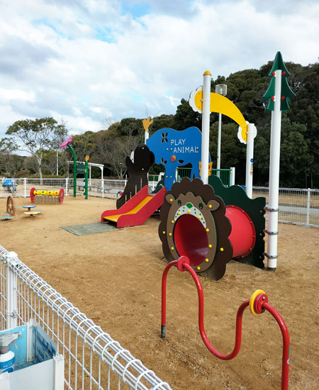 安全に楽しく遊べる幼児用アスレチック遊具/杜の庭園リフレッシュパーク豊浦(山口県下関市)