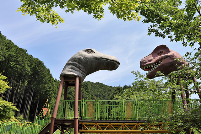 恐竜の国のアスレチック/平成榛原子供のもり公園(奈良県/宇陀市)