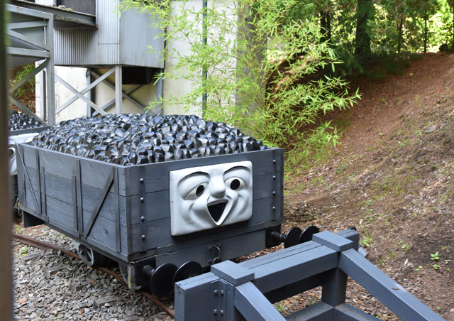 いたずら貨車も/富士急ハイランド「トーマスランド」(山梨県富士吉田市)