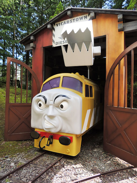 悪役のディーゼル10/富士急ハイランド「トーマスランド」(山梨県富士吉田市)
