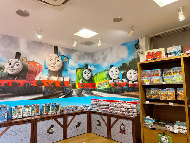 ショップ&カフェティドマス店内/富士急ハイランド「トーマスランド」(山梨県富士吉田市)
