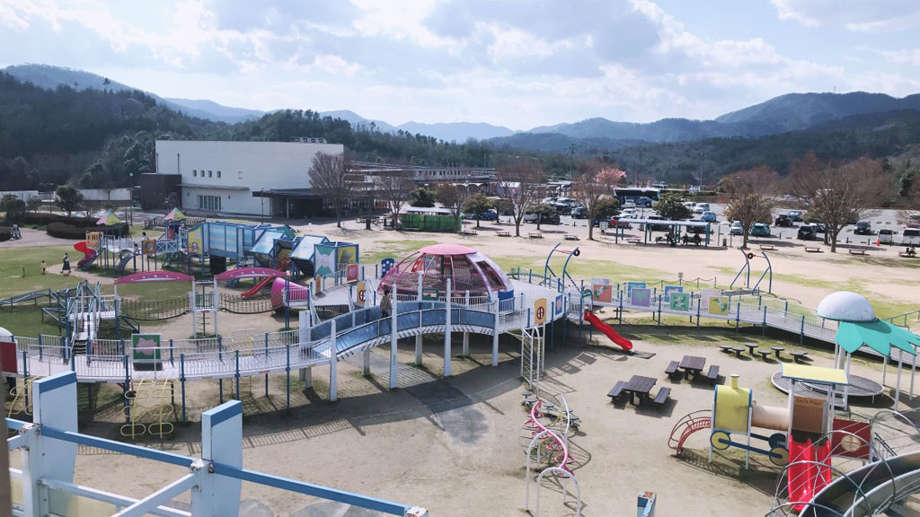 21種類のアスレチック遊具/道の駅 湖畔の里福富(東広島市)