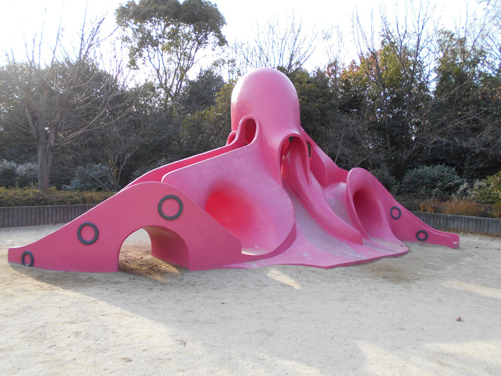 タコ型滑り台/空城山公園(府中町)