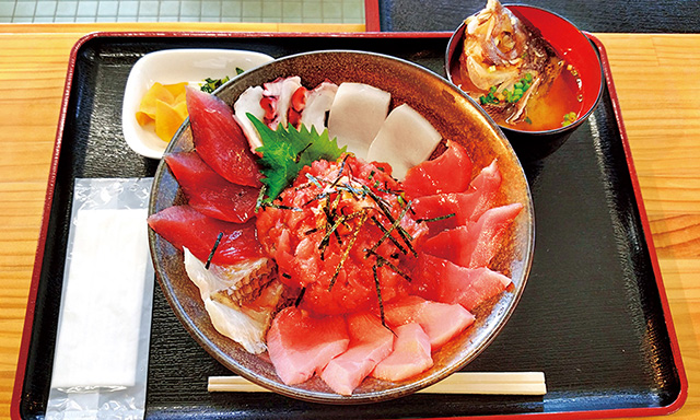 海力丼/せとうち海の駅(鹿児島県/瀬戸内町)