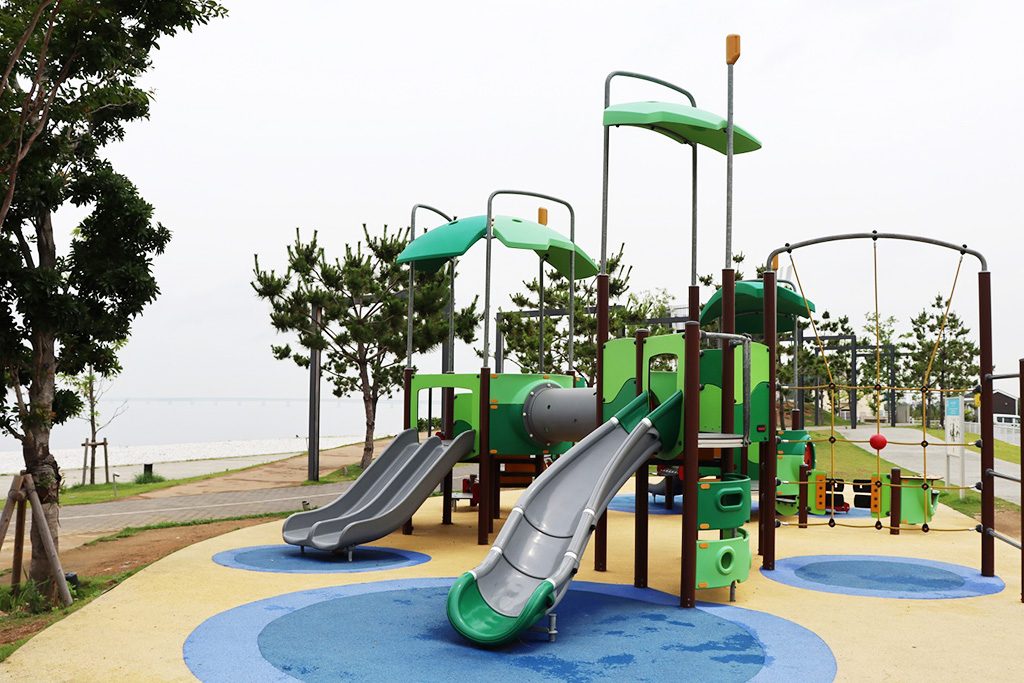 ダブルすべり台とロングすべり台/SENNAN LONG PARK(大阪府/泉南市)