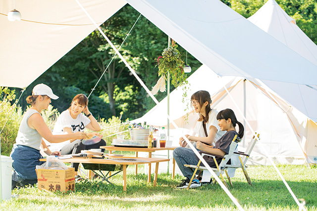 デンマーク「ノルディスク」製の大きく贅沢なコットンテント/なまはげオートキャンプ場(秋田県/男鹿市)