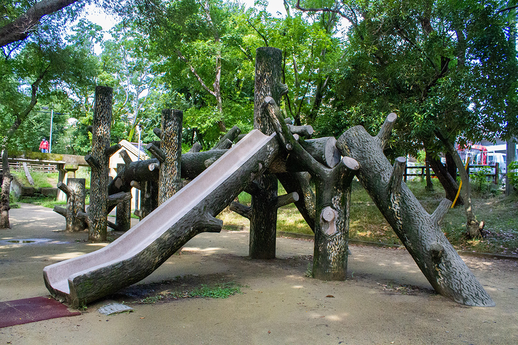 木の大型遊具/西河原公園 (大阪府/茨木市)