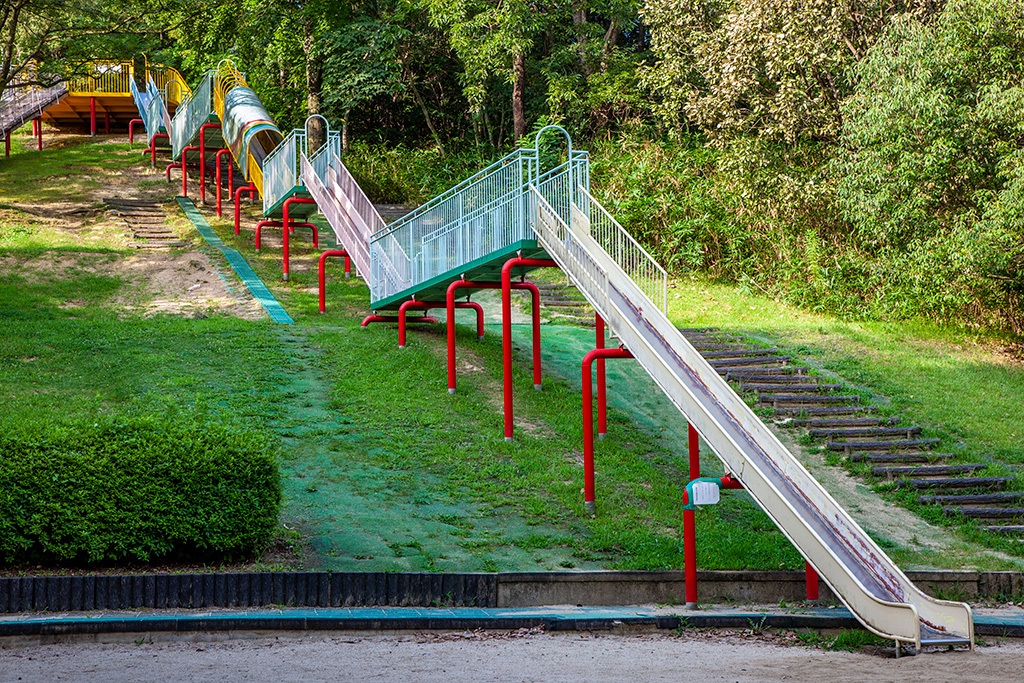 ロング滑り台/蜻蛉池公園(大阪府/岸和田市)