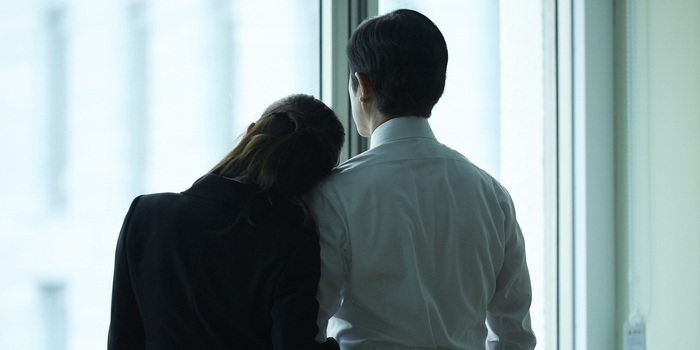 不貞行為とはどこから？慰謝料の相場・有効な証拠・離婚の進め方を解説