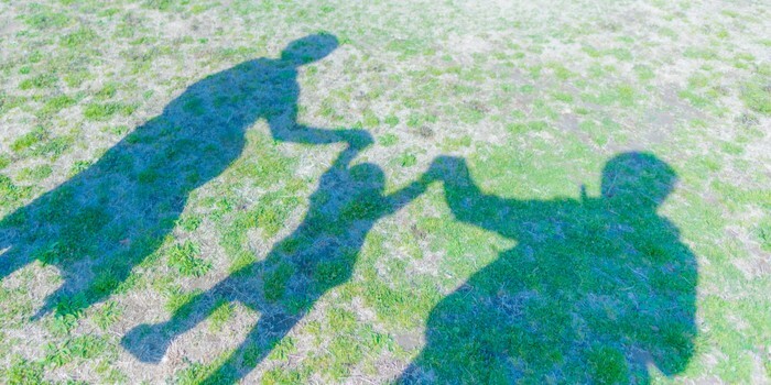 子どもの扶養義務は何歳まで続く？年齢の目安や実際の決め方などについて解説