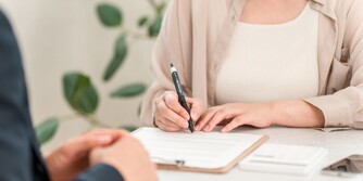 不倫誓約書の書き方は？そのまま使える例文と必須項目・NGな書き方を解説