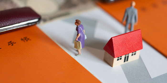 専業主婦が離婚したら年金をもらえる？分割手続きの流れや金額をわかりやすく解説