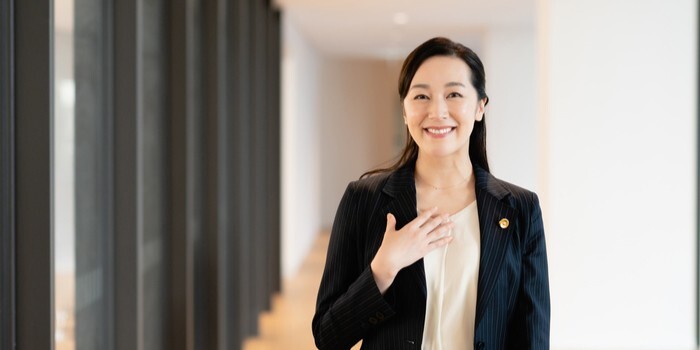 不倫（不貞行為）した側は弁護士に相談すべき？ケース・費用を解決事例付きで解説