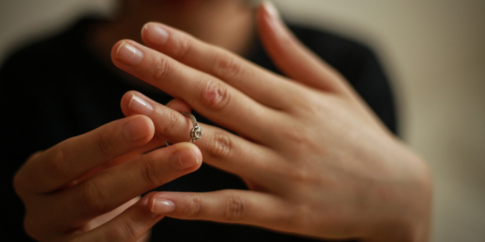 婚約破棄とは？慰謝料請求の可否やトラブルになりやすいポイントを解説